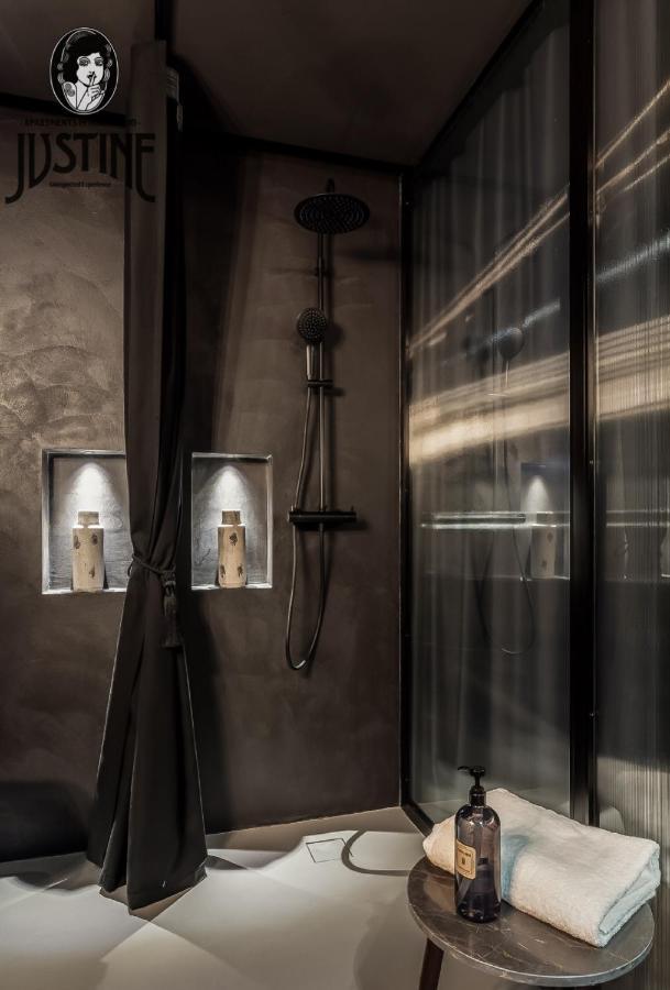 Suite Shibari By Justine Apartments Sobria Elegante Y Pecaminosa Apartamento Turistico En Madrid Rio Εξωτερικό φωτογραφία