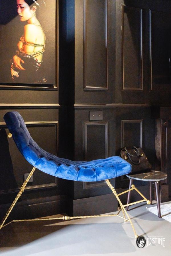 Suite Shibari By Justine Apartments Sobria Elegante Y Pecaminosa Apartamento Turistico En Madrid Rio Εξωτερικό φωτογραφία